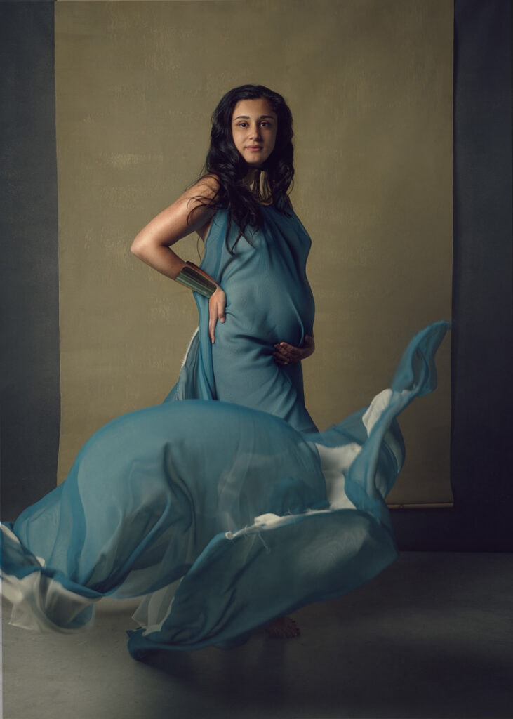 Family, Maternity & Studio Photographer, pregnant woman in long blue dress
